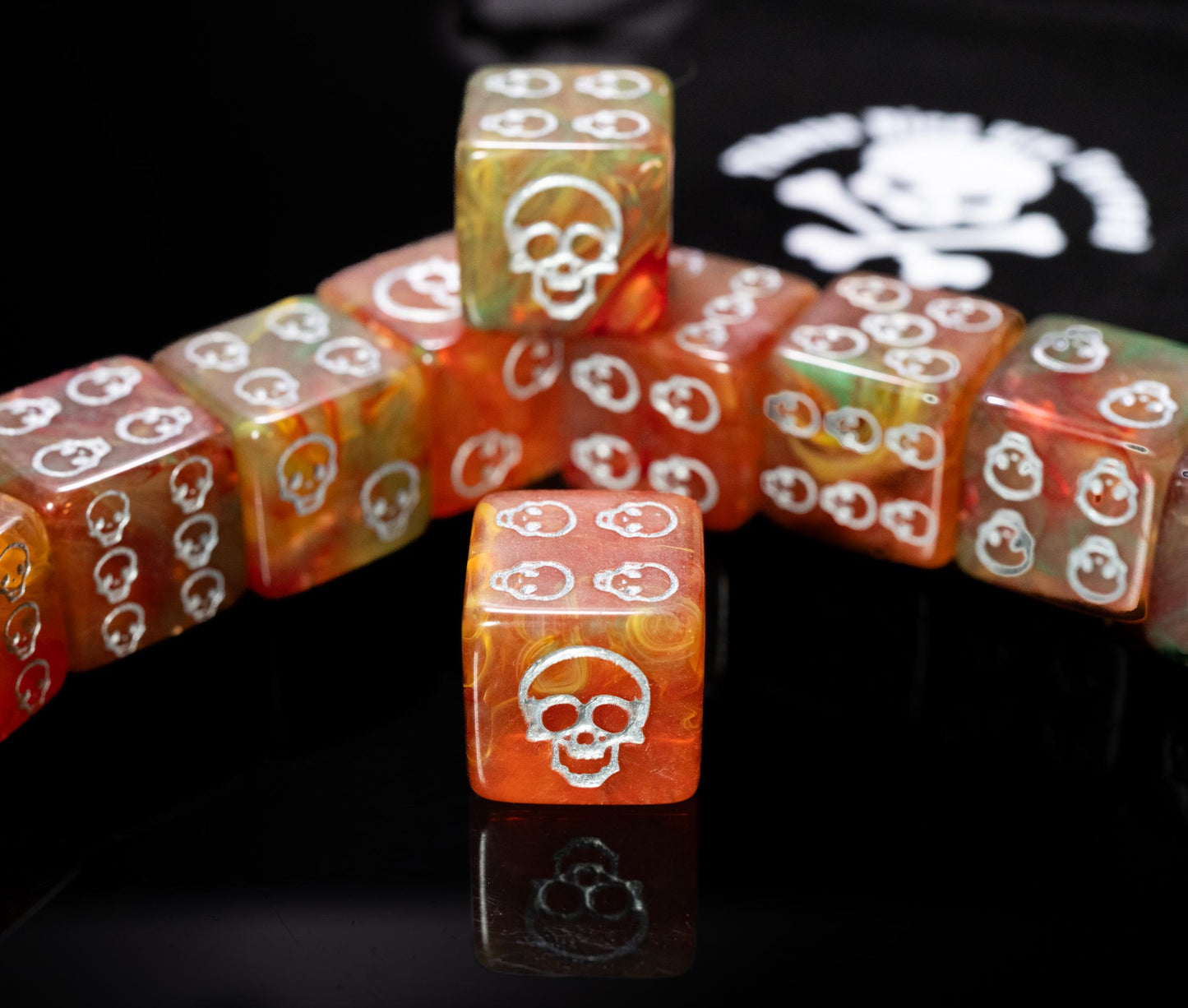 D6 Cursed Dice - Skull Design | Resin 6-Sided Dice for DnD RPG TTRPG Pathfinder Board Games | Gamer Gift Ideas