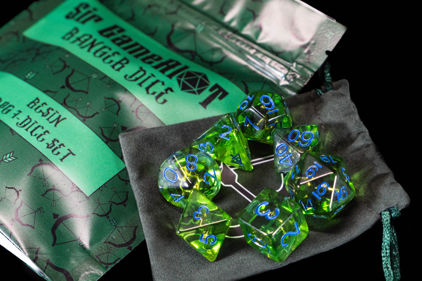 Ranger DND Dice Set – 7 Piece Green Resin Polyhedral RPG Dice with Embedded Bow & Arrow Designs & Ranger Velvet Dice Bag | Fantasy Tabletop Dice for Pathfinder, TTRPG Players, Archers & Nature Characters