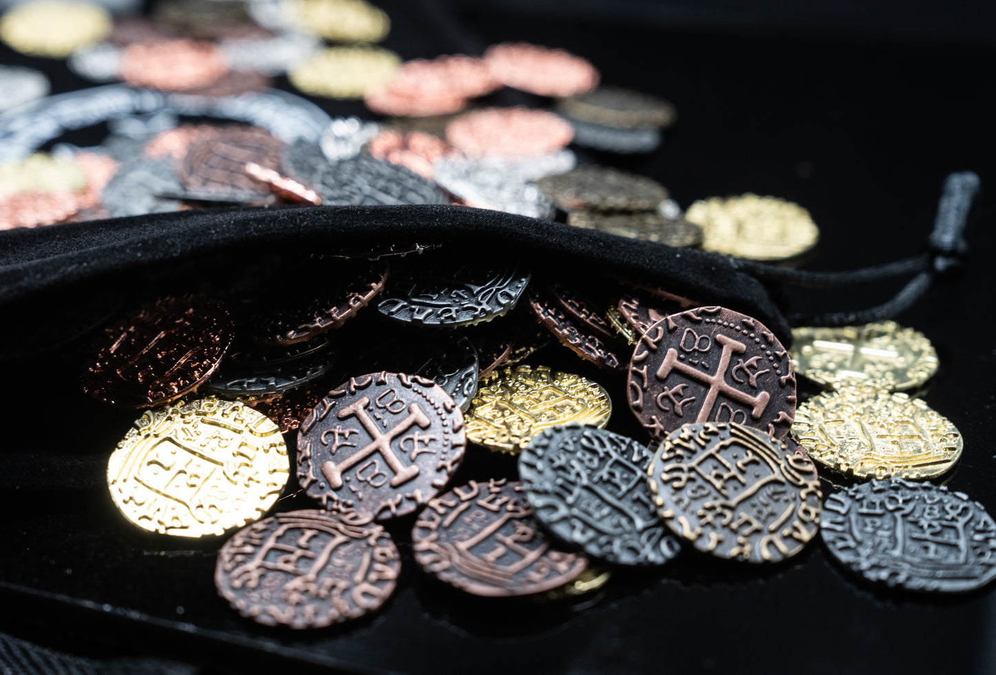 Metal Pirate Treasure Coins Set, 3cm Spanish Doubloon Replicas, Gold Silver Copper Finish, for Gaming and Cosplay
