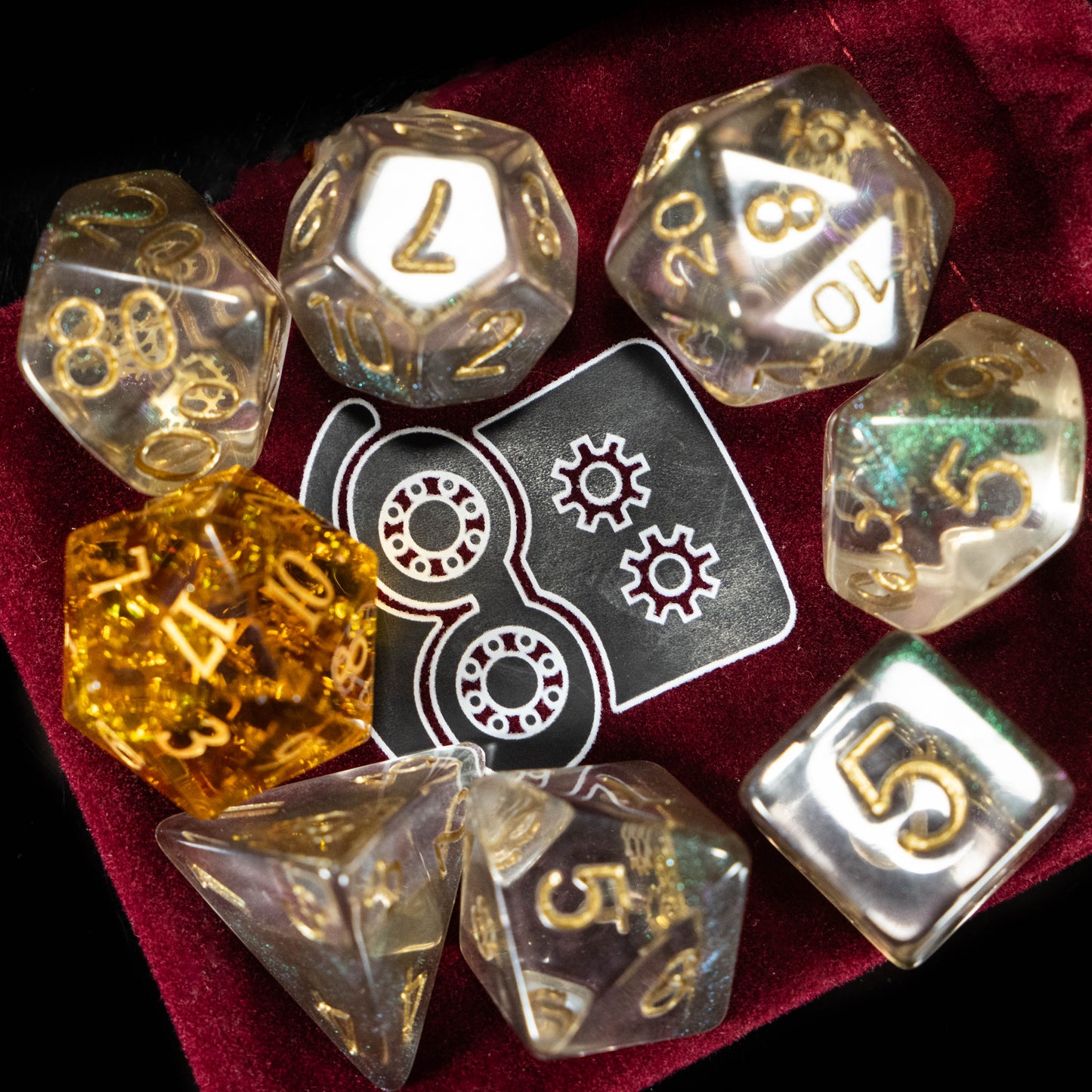 Artificer DND Dice Set – 7 Piece Resin Polyhedral Dice with Embedded Metallic Gears & Artificer Velvet Dice Bag | Steampunk RPG Dice for DnD, Pathfinder & Tabletop Games