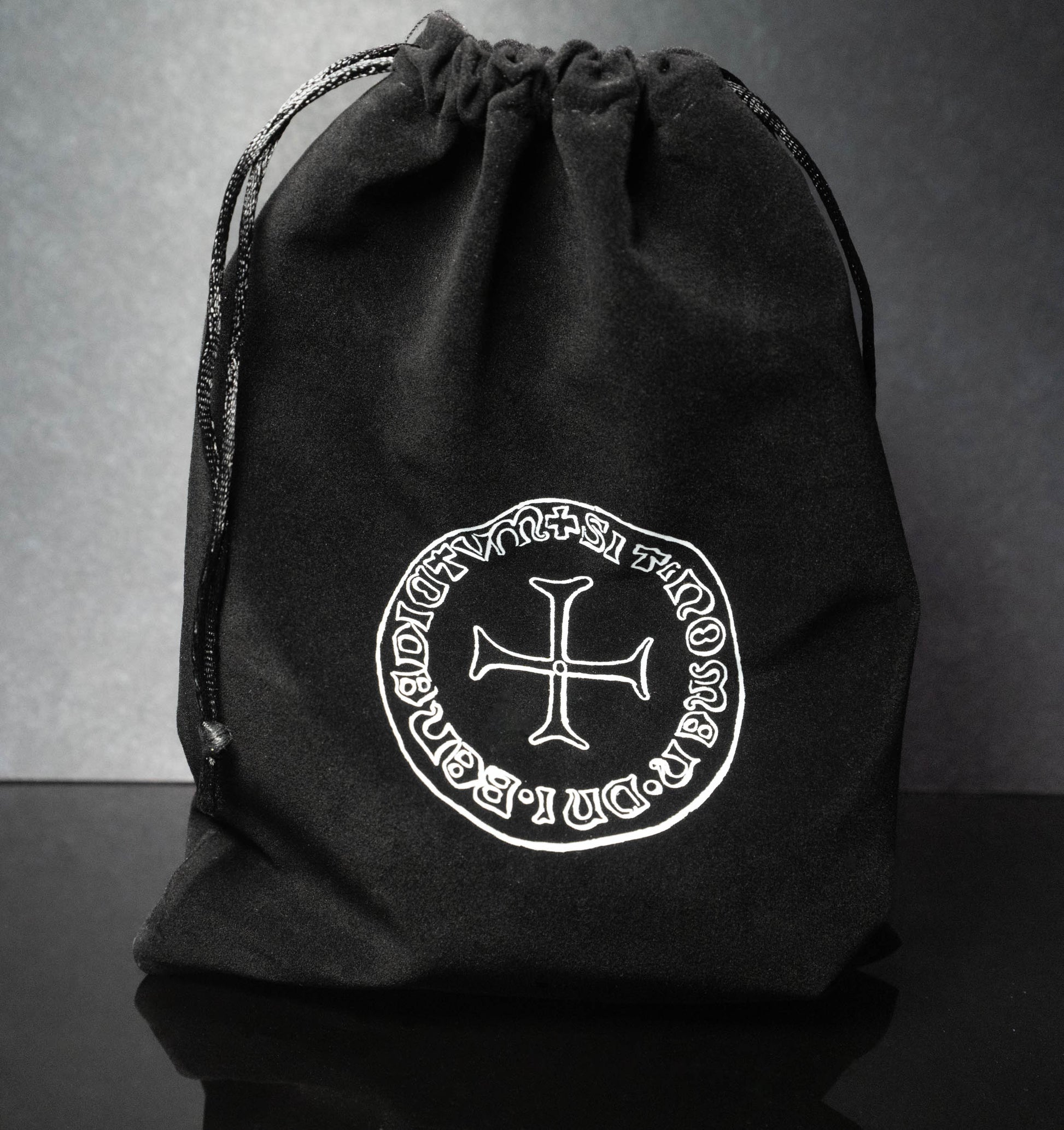 bag of replica pirate gold, silver, and bronze coins for dungeons and dragons (aka dnd or d&d), board games, cosplay and other role playing games (rpg)