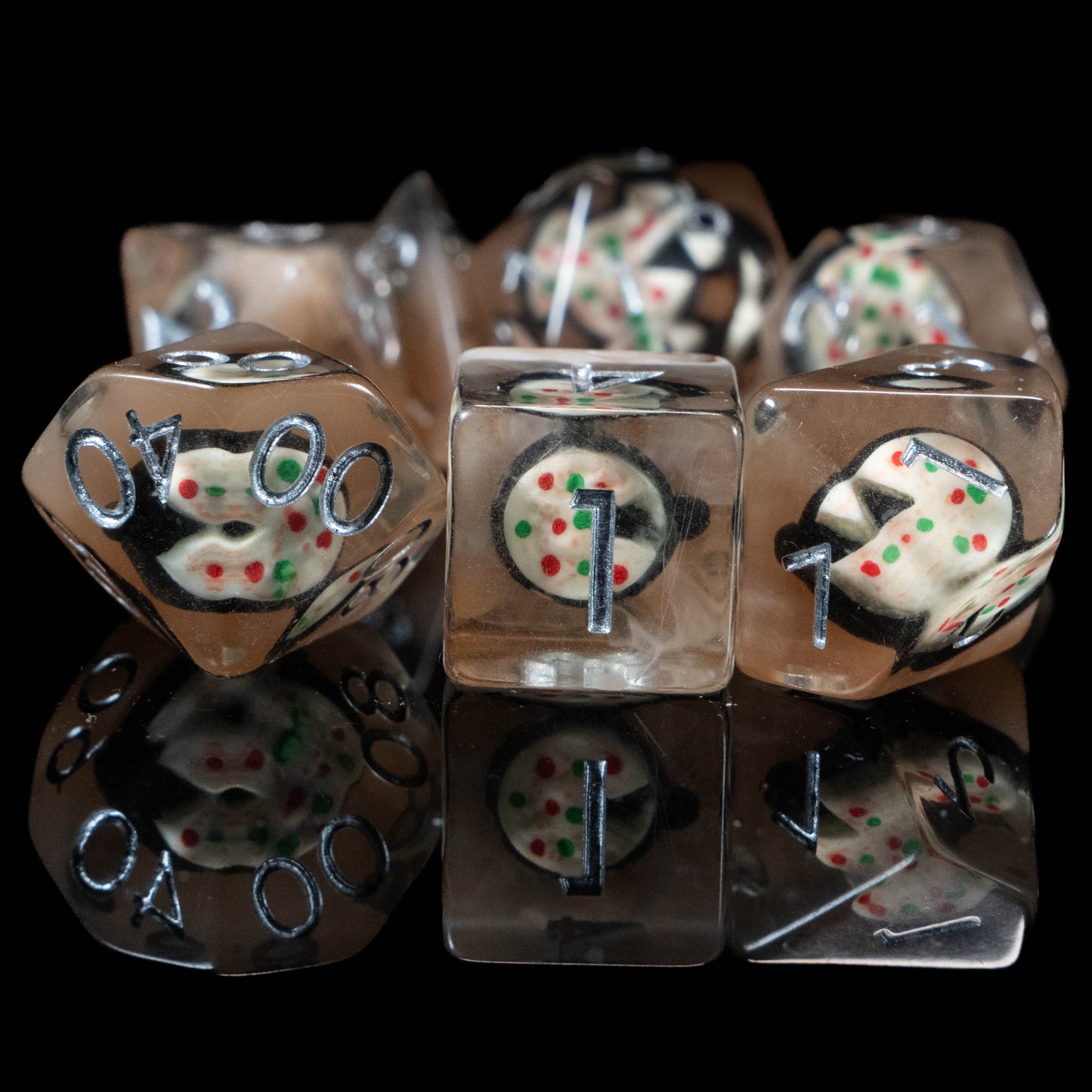 Pizza Lover DND Dice Set – 7 Piece Clear Resin Polyhedral RPG Dice with Embedded Mini Pizza Designs & Pizza Velvet Dice Bag | Funny Food Themed TTRPG Dice for Pathfinder & Fantasy Gamers